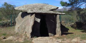 Visits to megalithic monuments